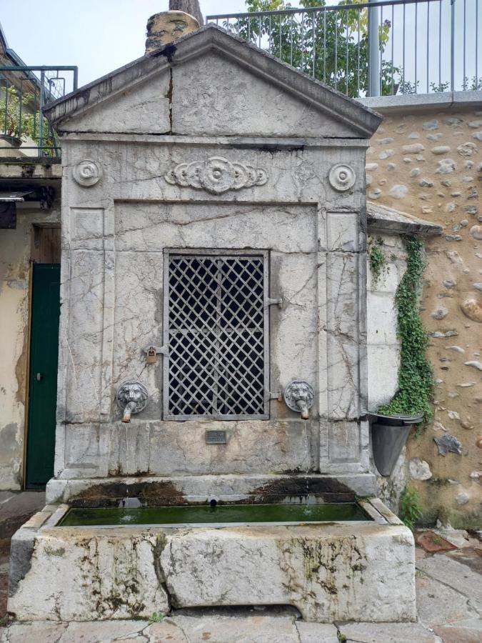 1 Passage Du Chateau Румии Екстериор снимка